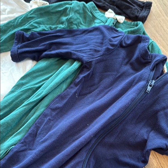 Assorted Kyte Clothes - Picture 2 of 5